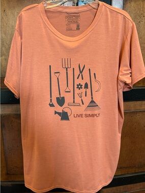 Patagonia Heathered Salmon-Orange Graphic Tee